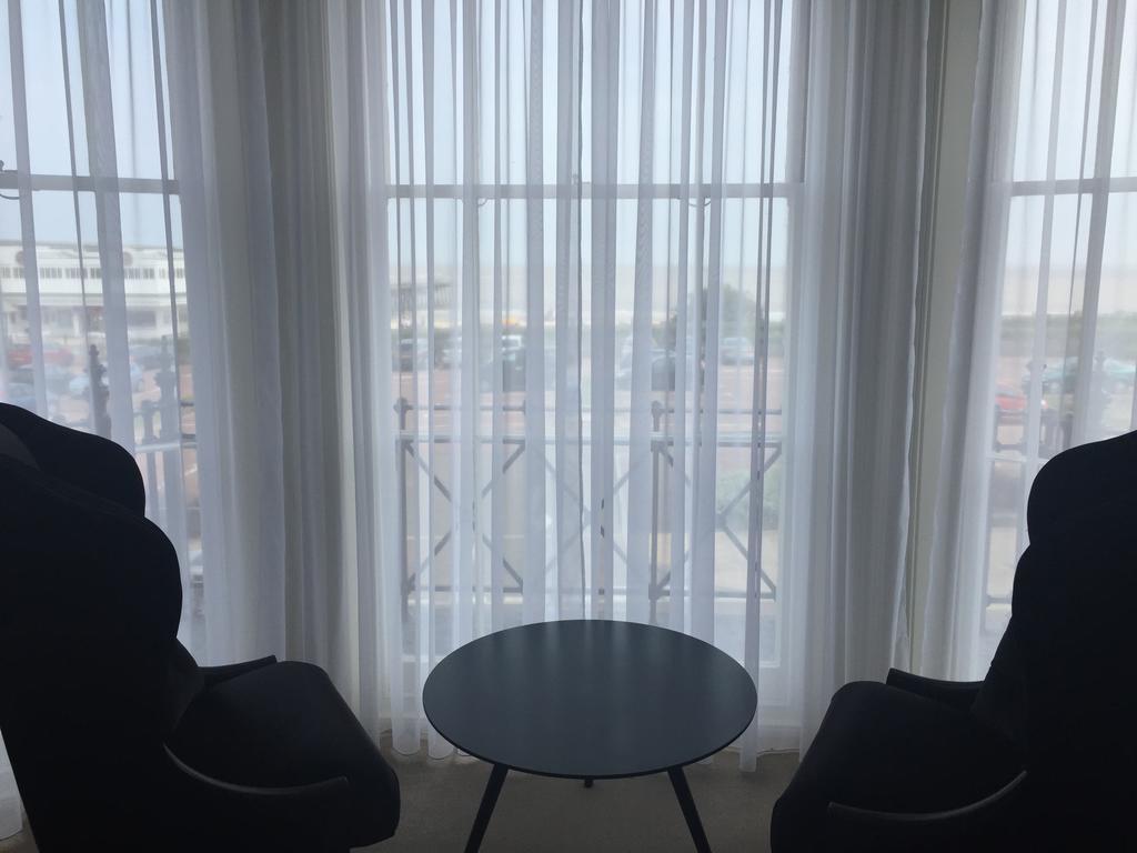 لوستوفت The Clyffe Hotel المظهر الخارجي الصورة